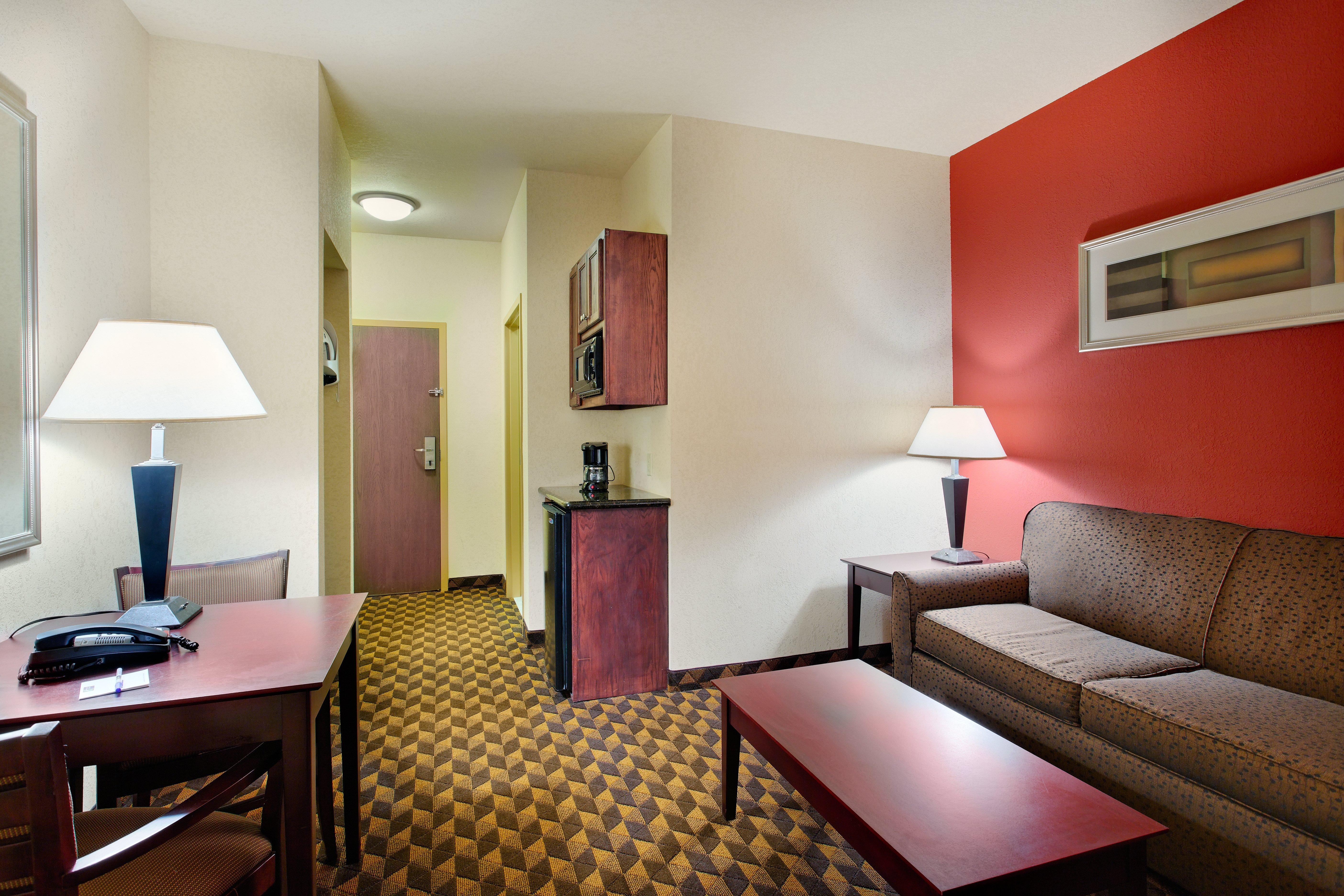 Holiday Inn Express & Suites Malvern By Ihg Esterno foto