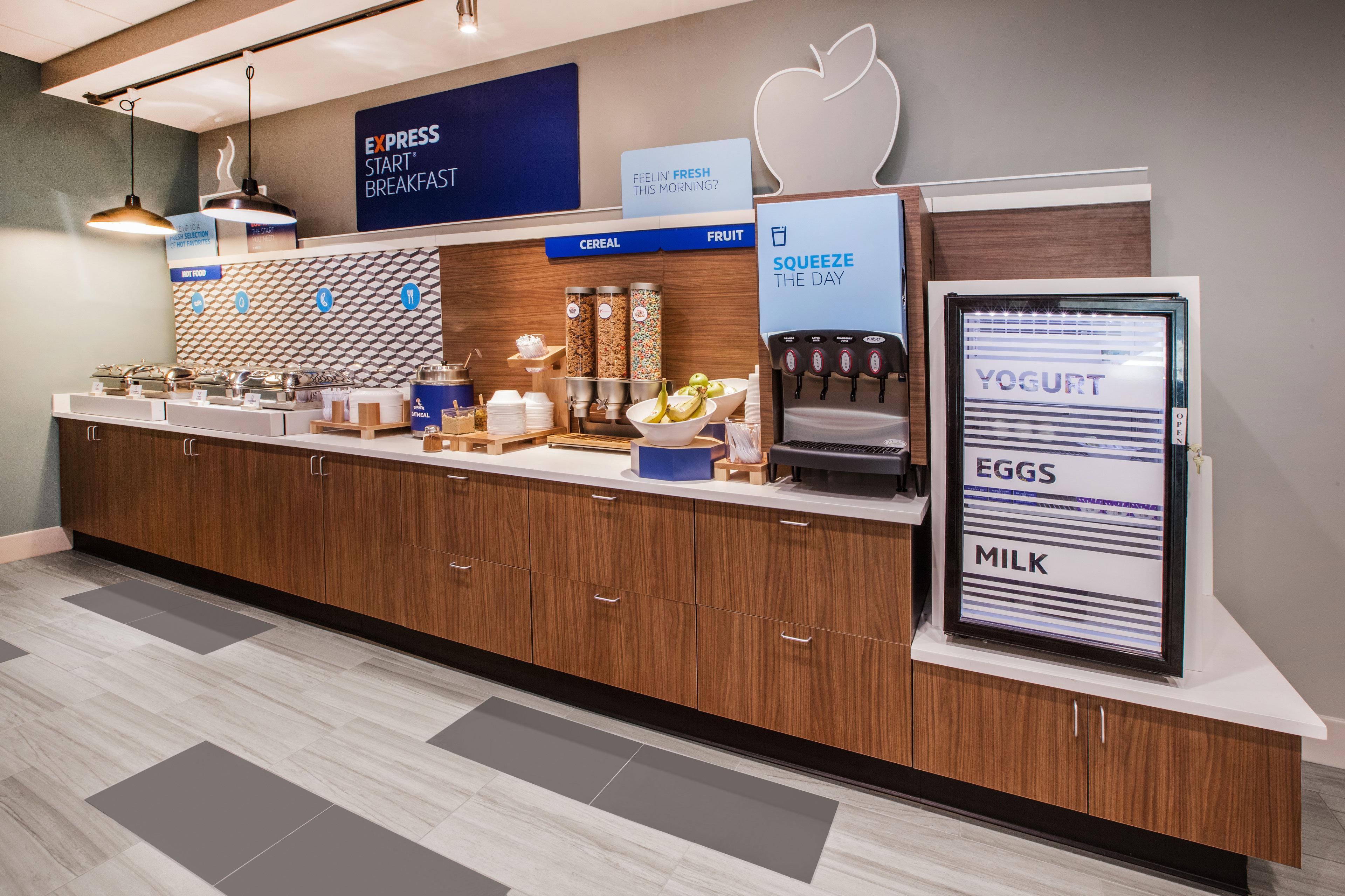 Holiday Inn Express & Suites Malvern By Ihg Esterno foto